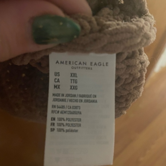American Eagle Oversized Sweater - Picture 3 of 4